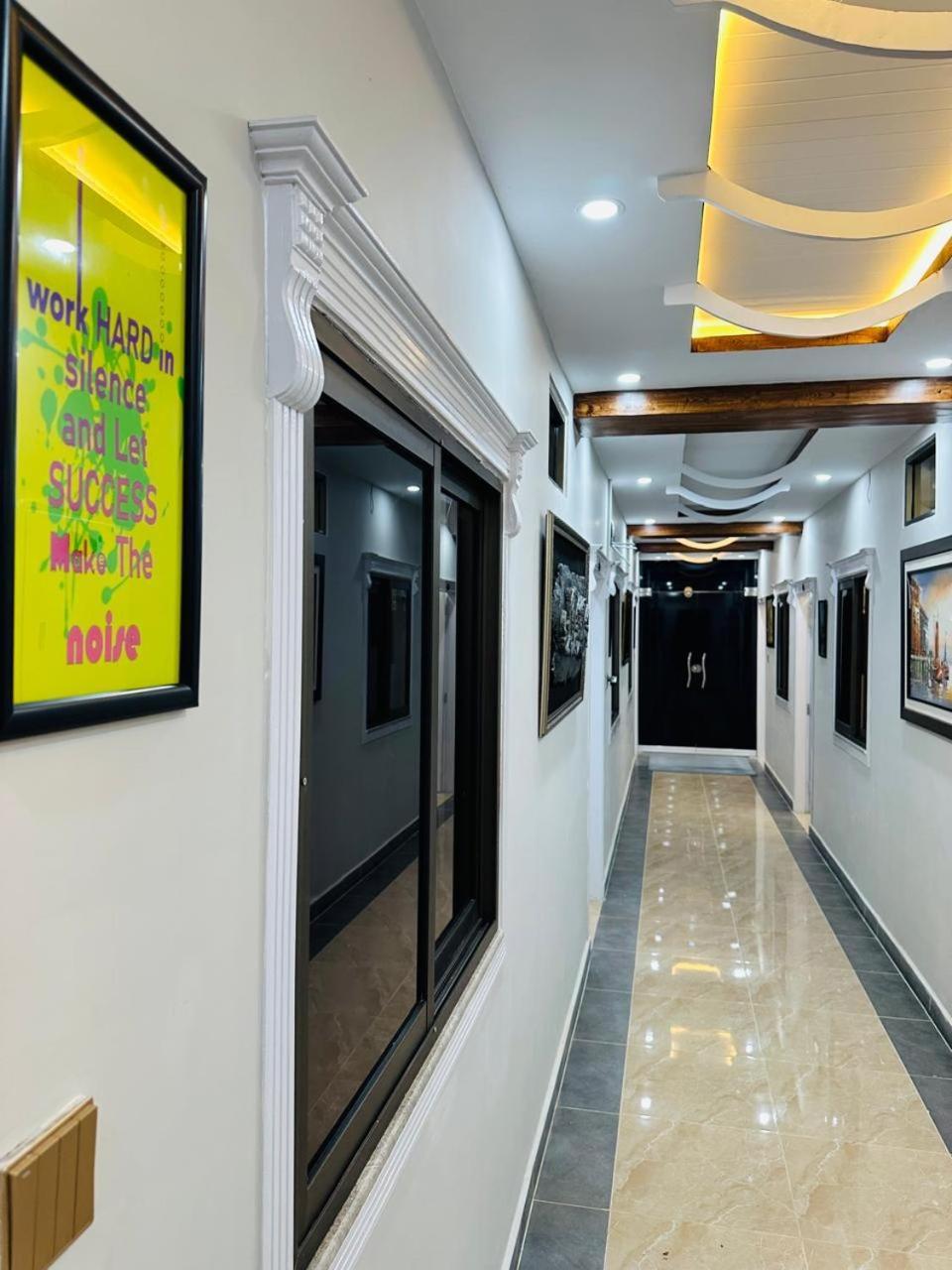 Moven Inn Hotel Islamabad Exterior foto
